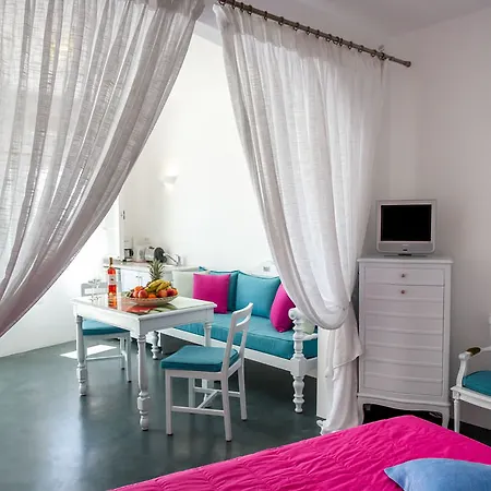 Thirea Bed & Breakfast 4*