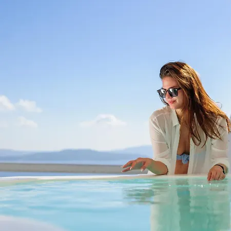 Thirea 4* Oia (Santorini)