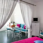 Thirea Oda ve Kahvaltı 4*