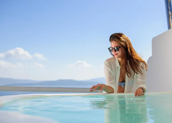 Thirea 4* Oia (Santorini)